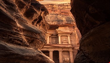 Discover Petra: A Full-Day Journey from Aqaba to the Rose-Red City